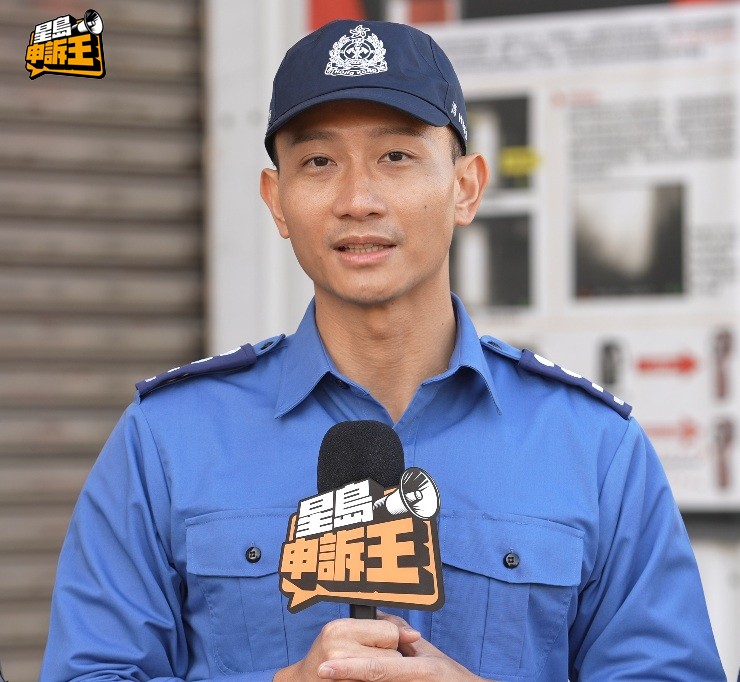 高級消防隊長(公眾安全及傳訊) 莊健龍表示,使用消防喉轆時應保持冷靜,先評估自身安全和環境。 高級消防隊長(公眾安全及傳訊) 莊健龍表示,使用消防喉轆時應保持冷靜,先評估自身安全和環境。