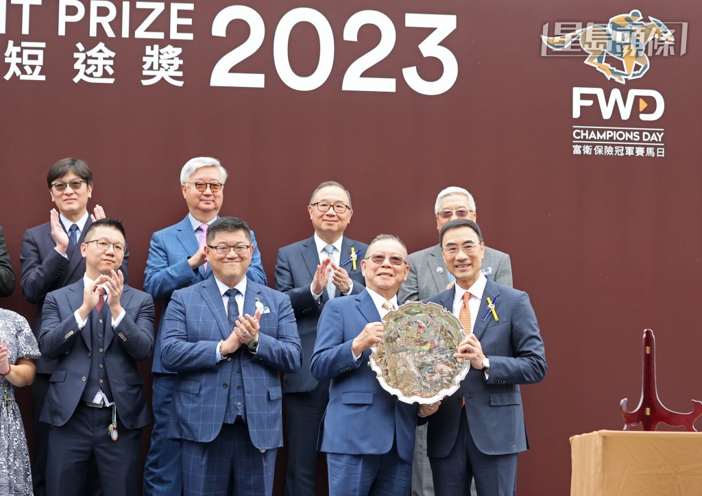 鄭明亮說：「賽馬日是我們的家庭日。我們總會在賽馬日聚頭，共渡愉快時光，在家庭日中一起欣賞賽事，令我們樂在其中，也開始養更多的馬。」