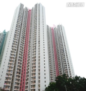 原本只奢望能住近父母方便照顧,如今獲派同一座樓的結果實屬意料之外的巨大驚喜。 原本只奢望能住近父母方便照顧,如今獲派同一座樓的結果實屬意料之外的巨大驚喜。