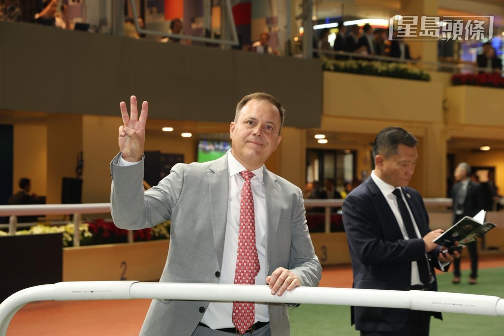 今期跑谷草夜賽，是有「黑夜之神」、「谷草王」之譽的方嘉柏（圖）反擊的好時機。