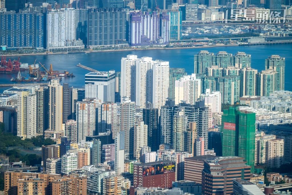 陳茂波指本港住宅物業市場趨穩，加上息口回落，有利鞏固市場整體的正面氣氛和預期，對就業市場也將有所幫助。資料圖片
