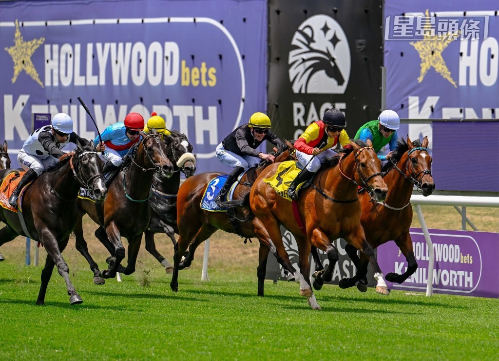 練馬師史奈斯賽後表示,袁幸堯今場發揮出色,由於其馬房沒有見習騎師,加上是前馬房主帥高雅志向其推薦,故此將繼續提供支持。 練馬師史奈斯賽後表示,袁幸堯今場發揮出色,由於其馬房沒有見習騎師,加上是前馬房主帥高雅志向其推薦,故此將繼續提供支持。