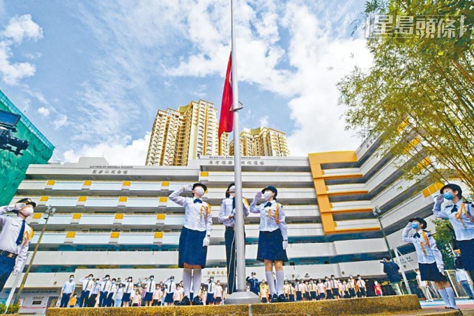 現時分別有約200間中學及小學參加「《憲法》和《基本法》學生校園大使培訓計劃」， 覆蓋率佔全港學校一半。資料圖片