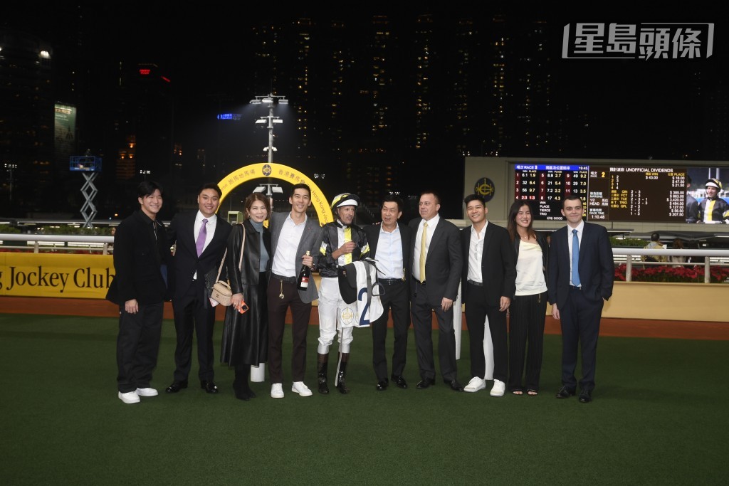 「後無來者」馬主之一鄭鍾華與方嘉柏是多年好朋友。