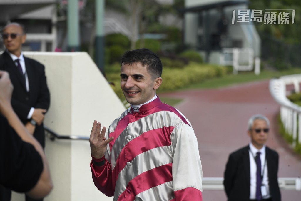 艾兆禮 (圖) 剛周日狂掃四W，當日他已經表示賽後會趕去醫院，探望快將分娩的太太。