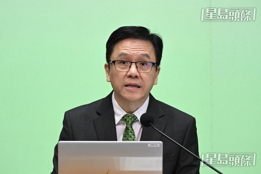 孫東指長遠而言應用AI後,政府人手是否需要調整,則要留待公務員事務局決定。資料圖片 孫東指長遠而言應用AI後,政府人手是否需要調整,則要留待公務員事務局決定。資料圖片