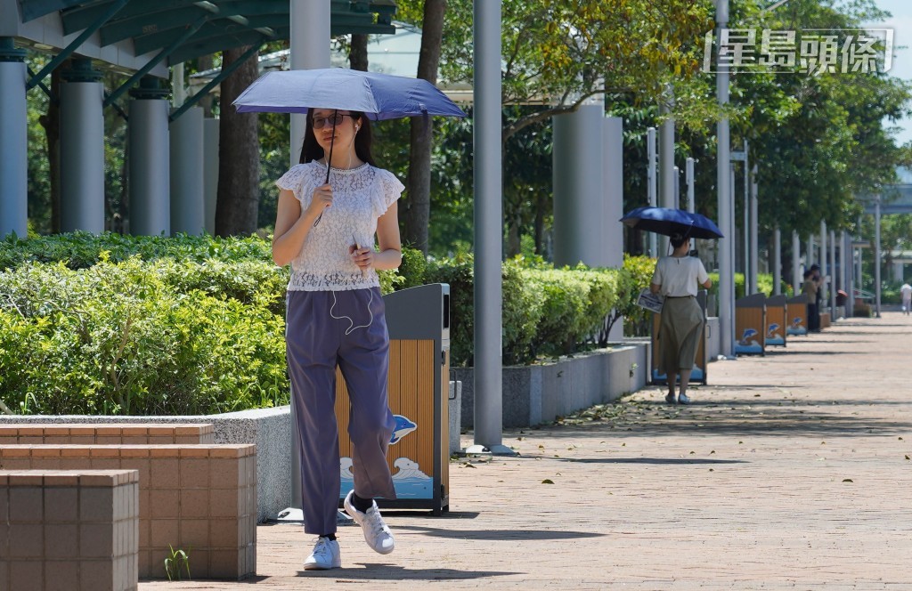 今日下午短暫時間有陽光及炎熱，氣溫介乎28°C至32°C。資料圖片