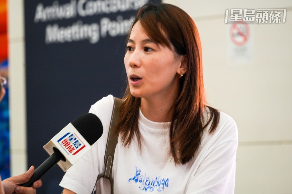 黃女士今次假期攜同子女到長隆遊玩 : 「想帶小朋友去動物園玩一下」，若選擇暑假到訪天氣會太熱，所以決定趁今次假期提早遊覽。
