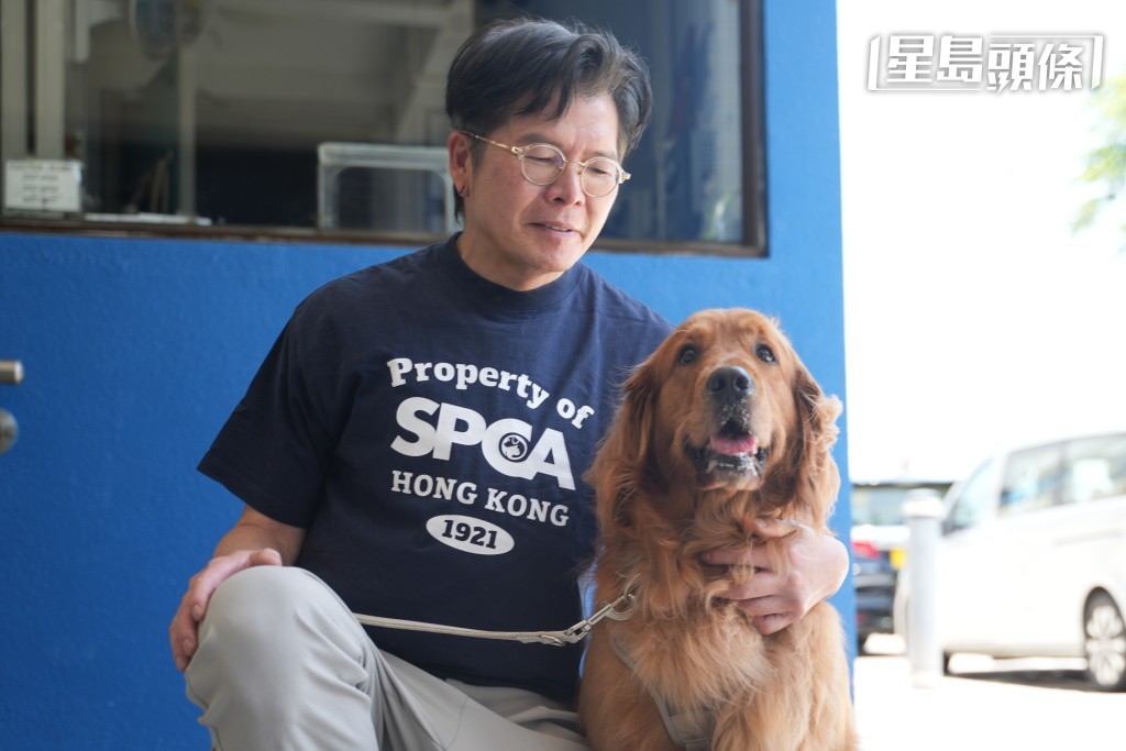 連俊雄有份協助食環署製作容許狗隻入食肆指引。