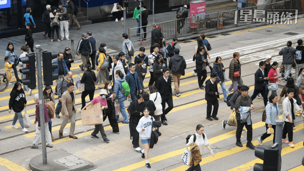 港元拆息已连跌10日，与楼按相关的一个月港元拆息跌至4.03厘水平。