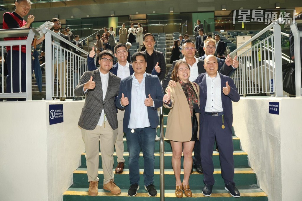 對於這班馬主好友來說，自然希望這兩駒均前列歸來。