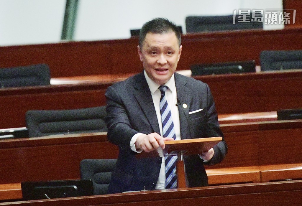 選委界鄧飛不點名提到手遊《逆統戰:烽火》。資料圖片 選委界鄧飛不點名提到手遊《逆統戰:烽火》。資料圖片