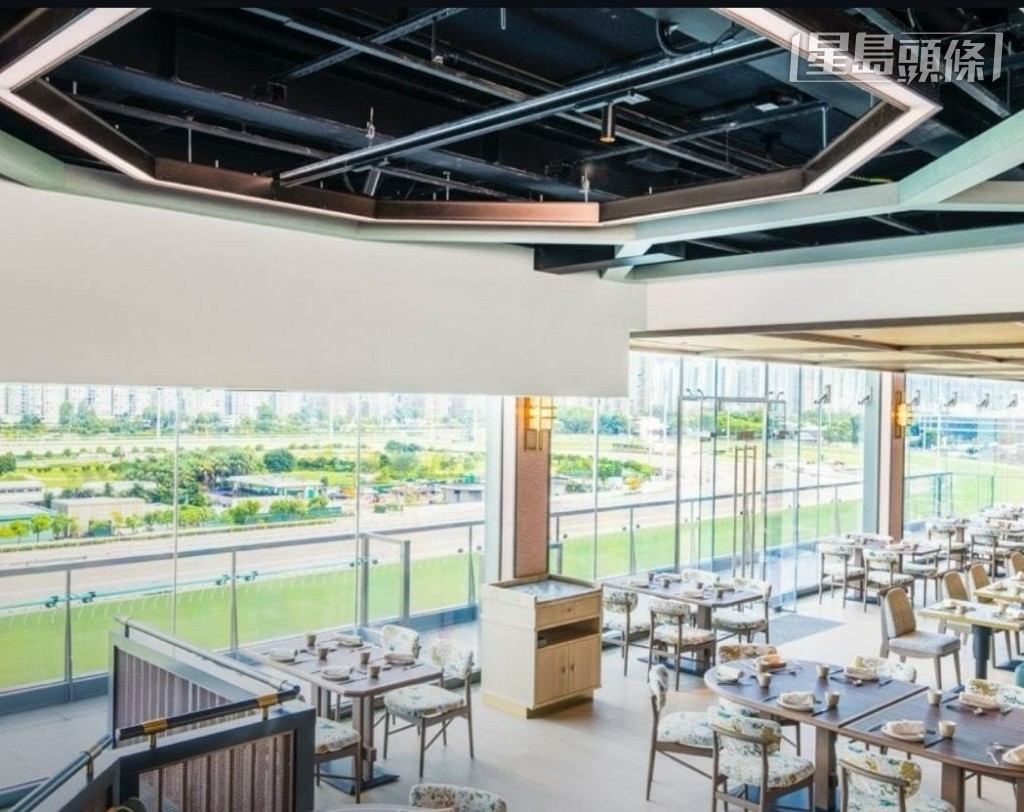 明日沙田马场的刺激赛事，配合「天马驿」的多元餐饮与新颖的AI沉浸式体验，为马迷带来一个动感与悠闲兼备的周六时光，值得入场尽兴。