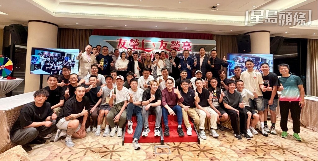  昨晚(四月十三日)杨毅和太太胡珮君在沙田马场会所摆庆功宴，筵开七席，慰劳伍鹏志马房团队