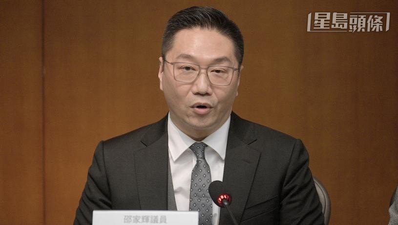 自由黨邵家輝。 自由黨邵家輝。