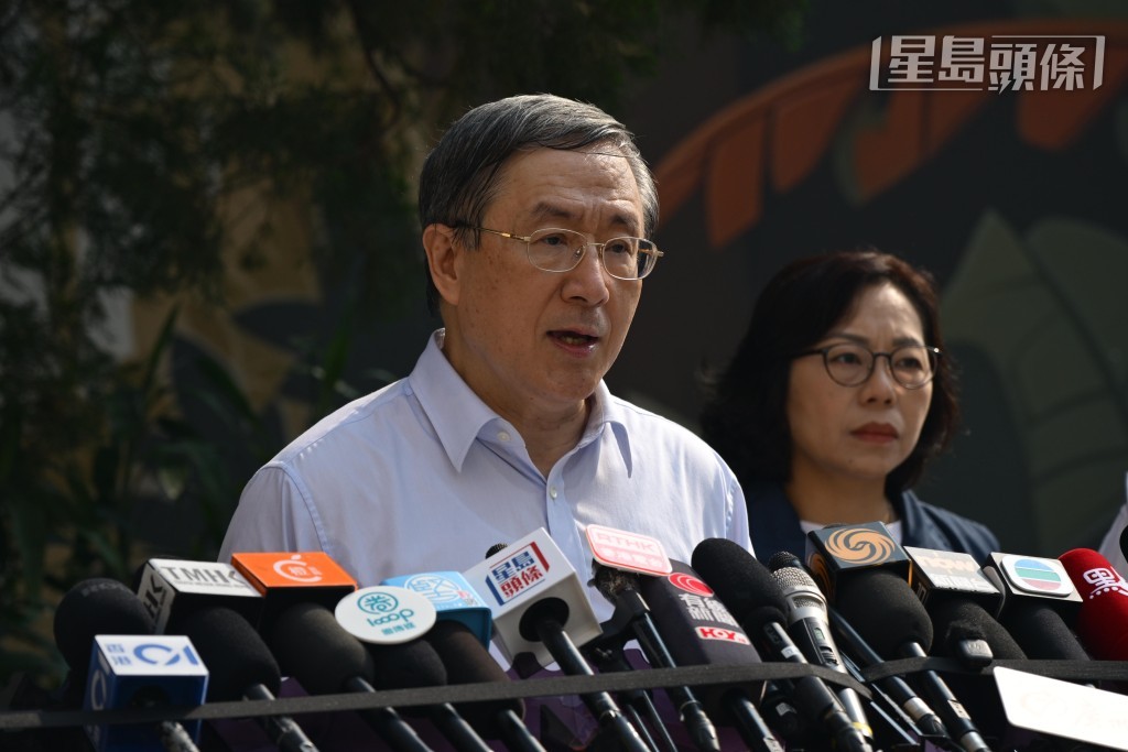政務司副司長卓永興。 政務司副司長卓永興。