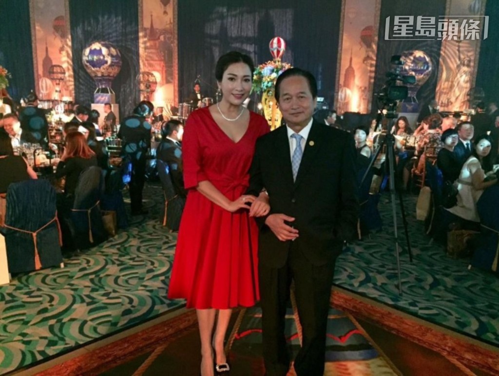 去年曾向欣 (左) 也有入纸抽签,但是未能中签,今年终于再中签,曾向欣感到很高兴。 去年曾向欣 (左) 也有入纸抽签,但是未能中签,今年终于再中签,曾向欣感到很高兴。