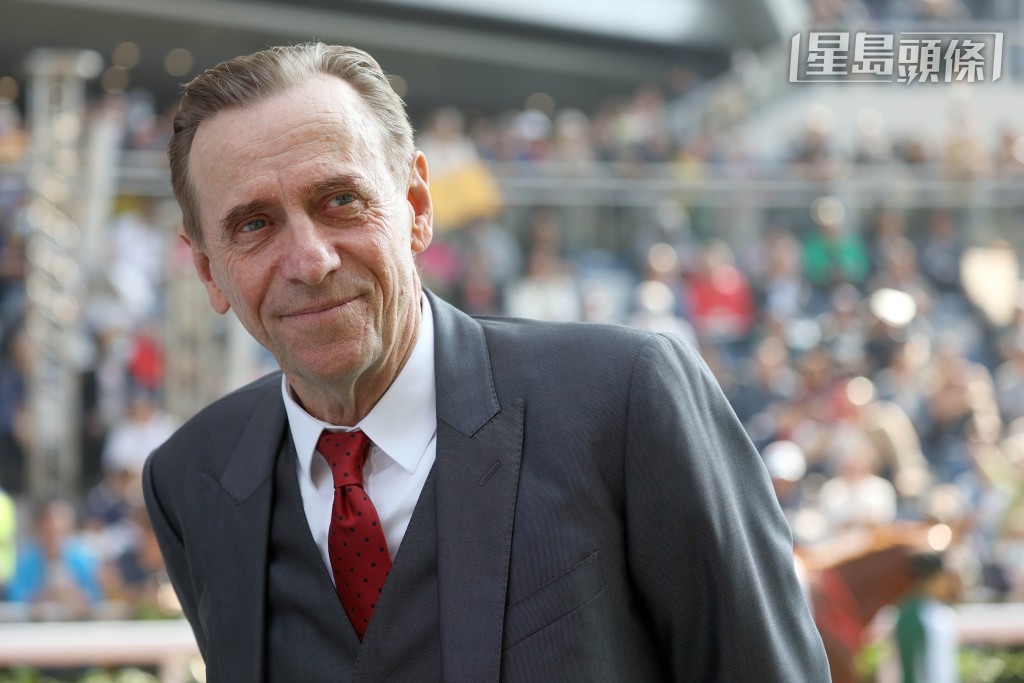 十三屆香港冠軍練馬師蔡約翰也會派出「精算暴雪」及「驕陽明駒」出爭今屆百週年紀念短途盃。