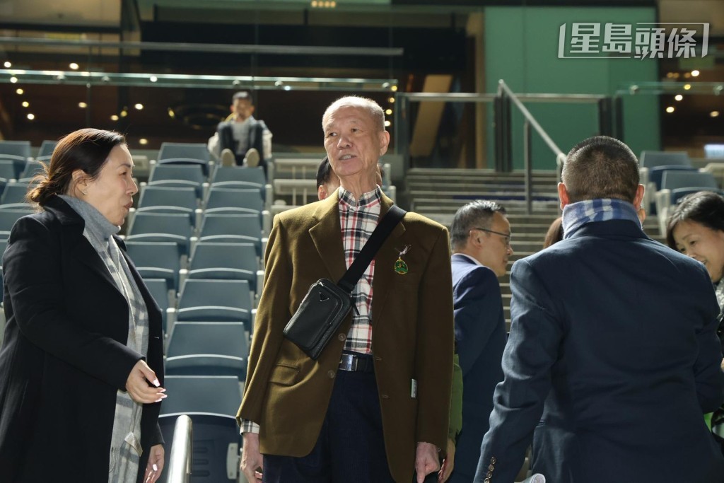 周四大年初三贺岁赛马日,也是「友福」系马主苏永强 (图) 的农历生日。 周四大年初三贺岁赛马日,也是「友福」系马主苏永强 (图) 的农历生日。