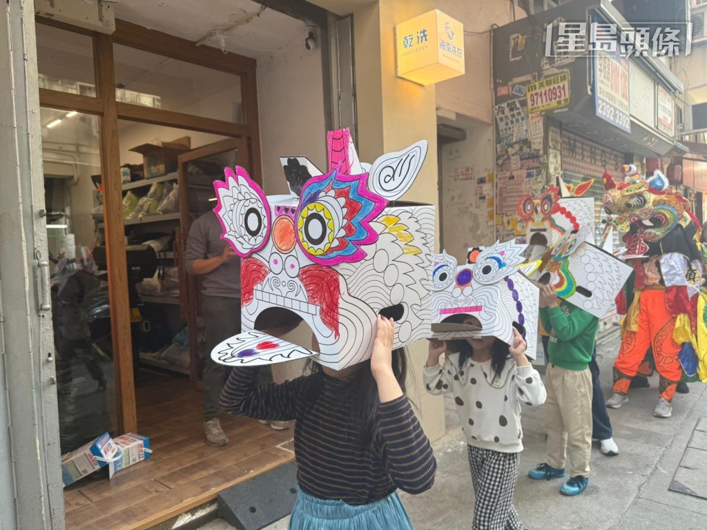 開幕禮除有谷埔村的麒麟隊表演外，亦有來自南昌客廳的「小麒麟」，由5位小朋友戴着自製的麒麟帽遊走街頭。