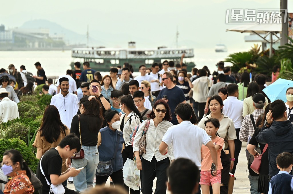 李家超指會利用好香港豐富和獨特的資源，做到「香港無處不旅遊」。