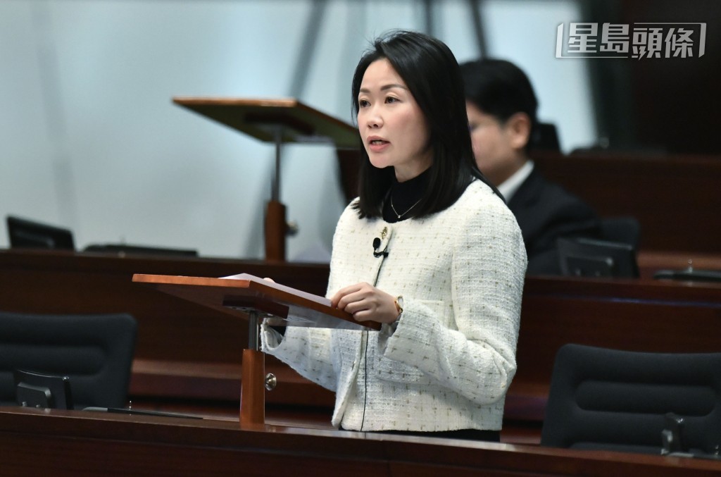 植潔鈴關注政府會否檢討租金檢討機制,考慮將居民實際購買力、基層生活成本等因素納入計算。 植潔鈴關注政府會否檢討租金檢討機制,考慮將居民實際購買力、基層生活成本等因素納入計算。