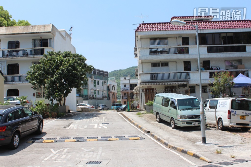 政府將視乎先導地區的推展情況及成效,研究在先導地區之外的其他北都「鄉村式發展」地帶,特別是由村民提議並獲新界鄉議局支持的地點,適度放寬有關規劃限制。資料圖片 政府將視乎先導地區的推展情況及成效,研究在先導地區之外的其他北都「鄉村式發展」地帶,特別是由村民提議並獲新界鄉議局支持的地點,適度放寬有關規劃限制。資料圖片