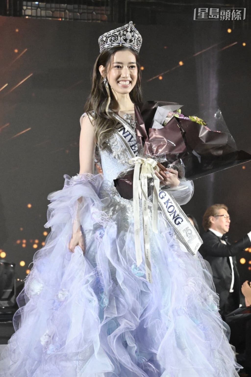 27歲周婷奪環姐冠軍。 27歲周婷奪環姐冠軍。