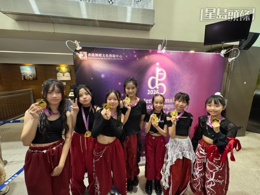 XPARKLE獲團體賽金獎。