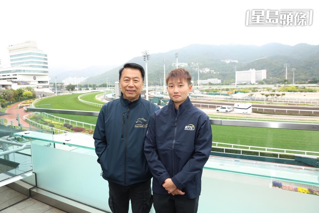 袁幸堯 (右) 過往在港受訓時，已跟隨姚本輝 (左) 學藝，雙方早有淵源。