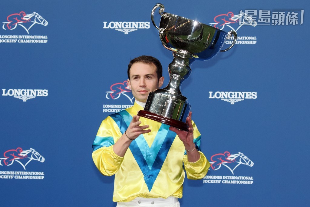 來自法國的巴米高 (圖) 爭取衛冕浪琴國際騎師錦標賽。 來自法國的巴米高 (圖) 爭取衛冕浪琴國際騎師錦標賽。