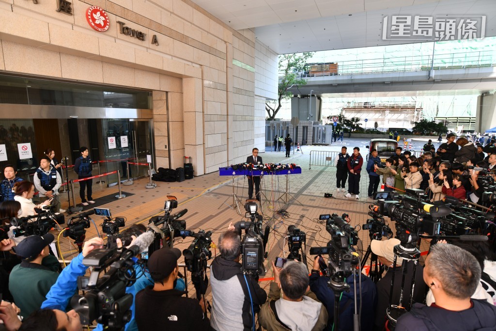 國安處總警司李桂華會見傳媒。劉駿軒攝 國安處總警司李桂華會見傳媒。劉駿軒攝