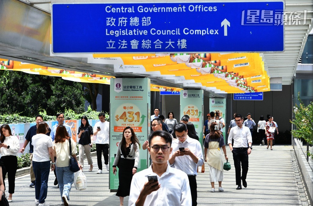 卓永興指出,簡化及優化程序雖能加快服務效率,但並不代表一定「慳到好多人」。資料圖片 卓永興指出,簡化及優化程序雖能加快服務效率,但並不代表一定「慳到好多人」。資料圖片