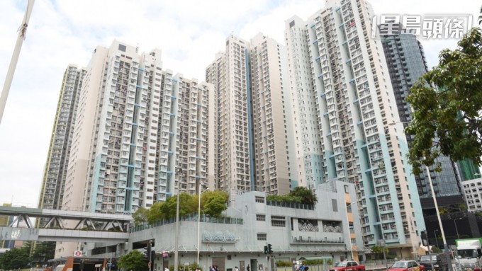 譚鎮國倡重推公屋租置計劃,揀選合適屋邨,訂定合理可負擔售價,並設立維修儲備金及禁售期,滿足公屋居民的置業願望。資料圖片 譚鎮國倡重推公屋租置計劃,揀選合適屋邨,訂定合理可負擔售價,並設立維修儲備金及禁售期,滿足公屋居民的置業願望。資料圖片