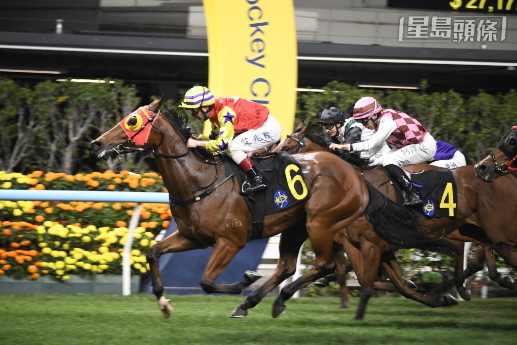 「翠红」前仗竞逐经典一哩赛落败后，上场回到二班谷草赛事即赢马。