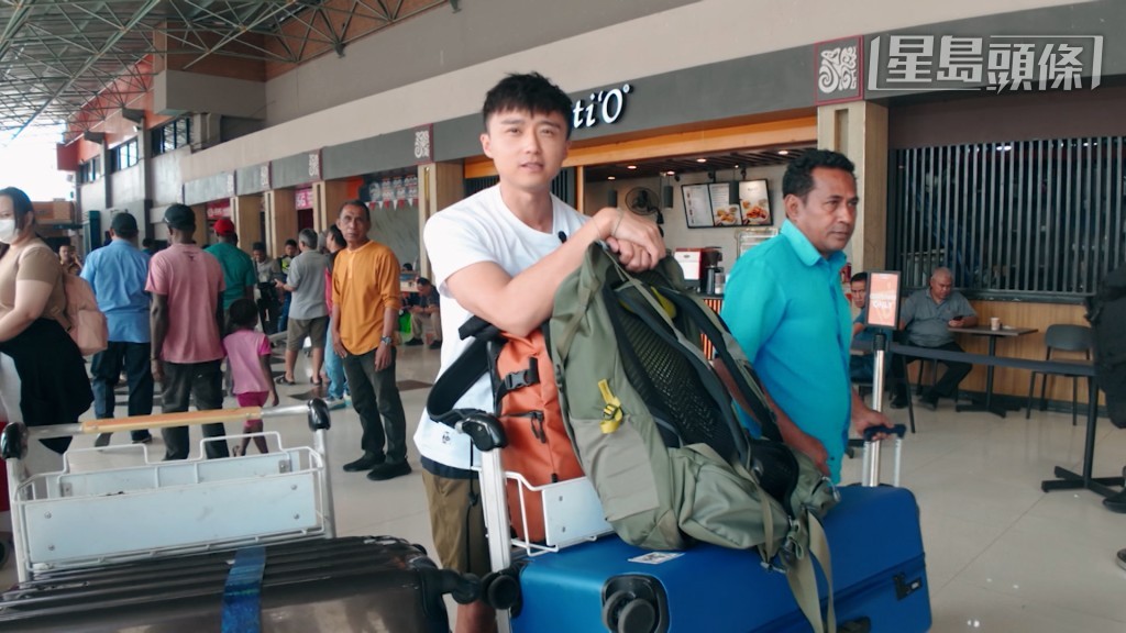 Chris笑言：「可能喺呢度搵到我嘅市場，喺呢個旅程入面，竟然有人係問咗我影相先。」