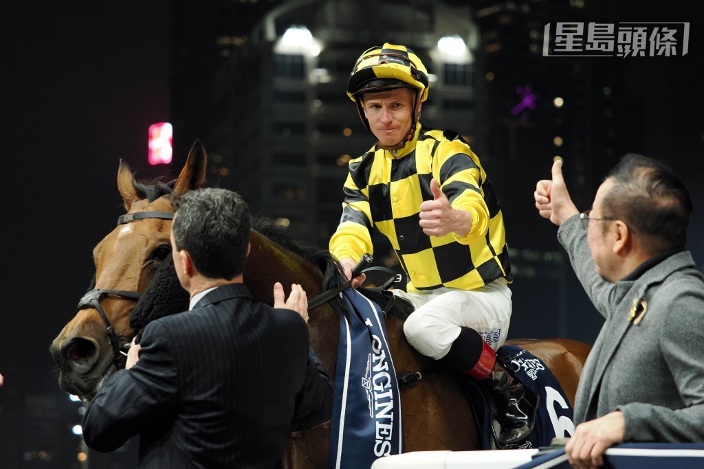 麥道朗在2024年浪琴國際騎師錦標賽取得平頭亞軍。 麥道朗在2024年浪琴國際騎師錦標賽取得平頭亞軍。