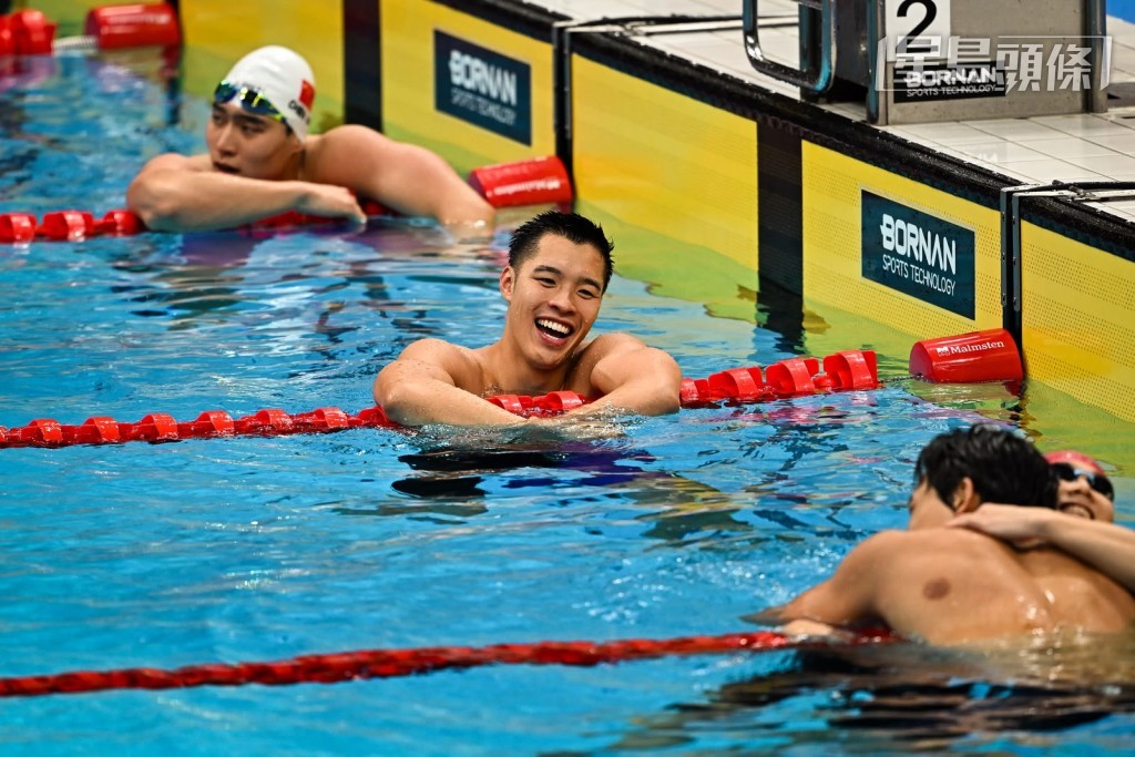 何甄陶连续两届50自夺银牌。刘骏轩摄