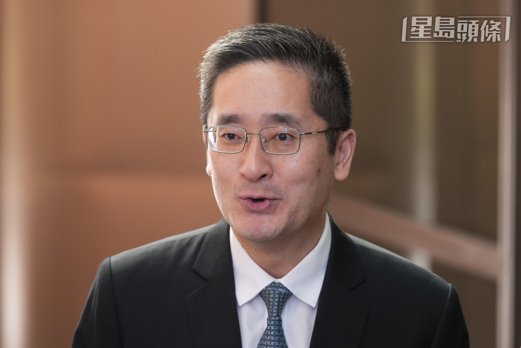 陳百里:通訊局將一併處理3間免費電視台續期申請。資料圖片 陳百里:通訊局將一併處理3間免費電視台續期申請。資料圖片