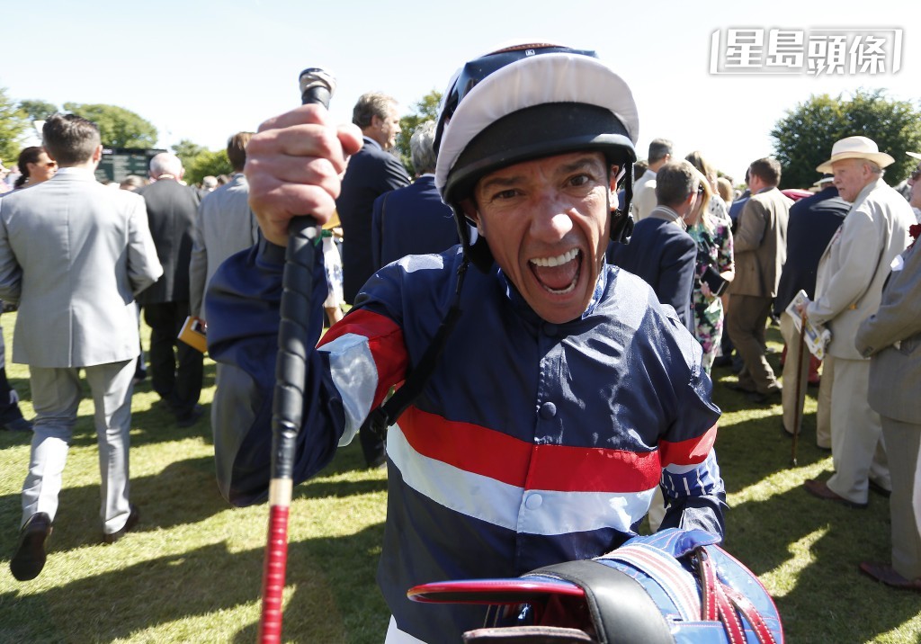 戴圖理 (圖) 感謝這兩年間在美國所得到馬主、練馬師、馬伕,以及其經理人Ron Anderson及其太太的支持。 戴圖理 (圖) 感謝這兩年間在美國所得到馬主、練馬師、馬伕,以及其經理人Ron Anderson及其太太的支持。