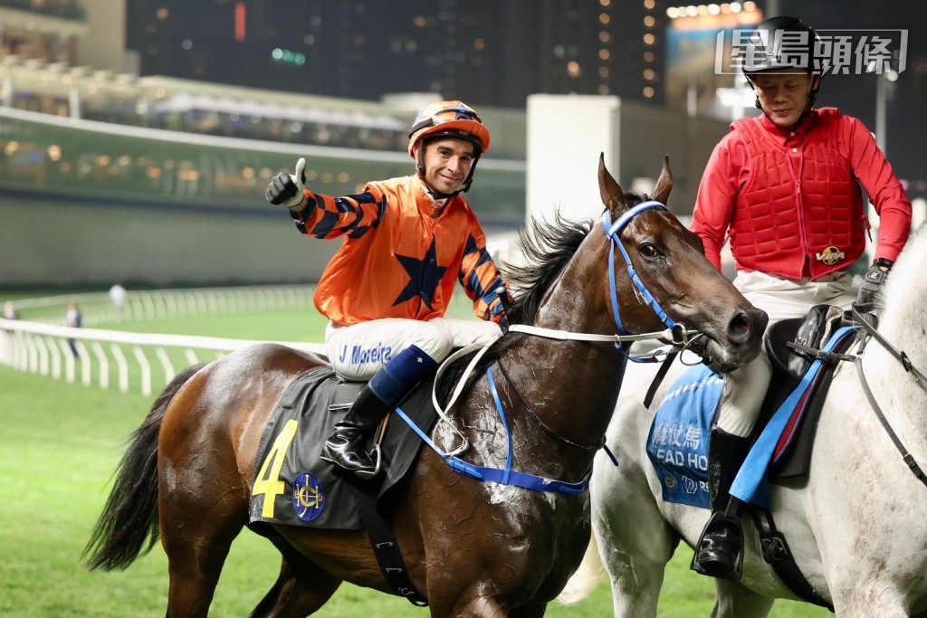 莫雷拉 (图) 昨晚以方厩主帅身分登场，即赢出四场头马，表现威风八面。