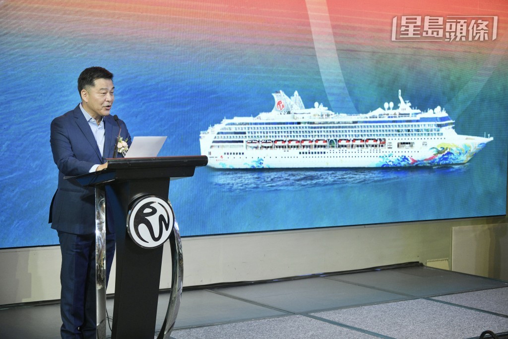 吳明發指,旅客可在登船前後享受香港的優點。陳浩元攝 吳明發指,旅客可在登船前後享受香港的優點。陳浩元攝