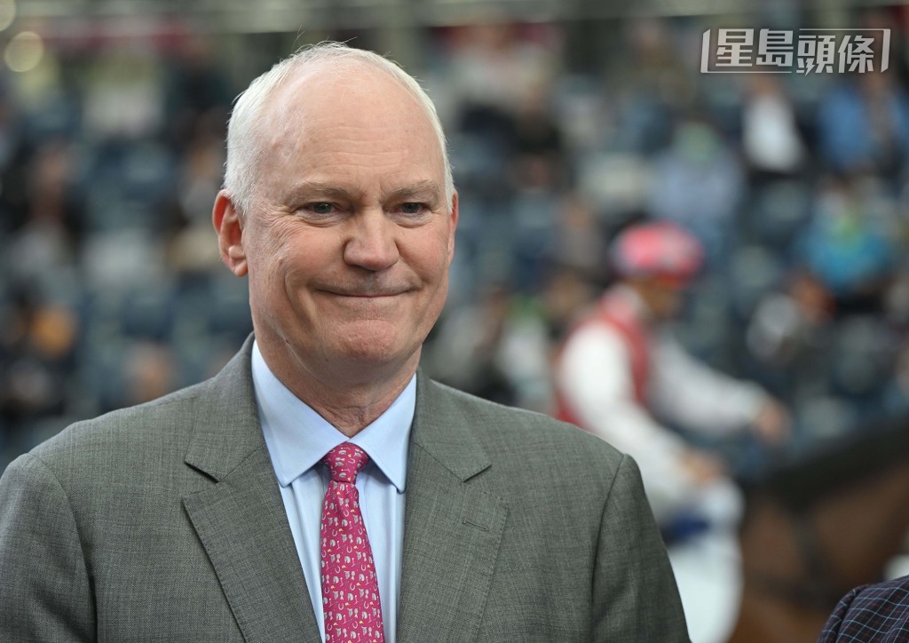 賀賢認為「賢者無敵」及「威力奔騰」的爭勝機會不相上下。