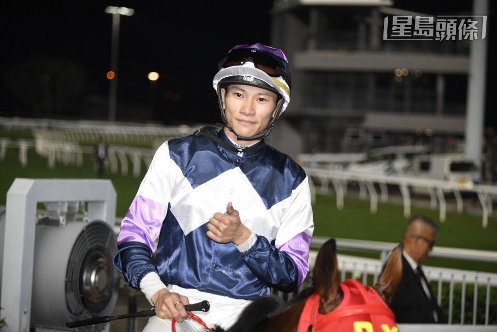 华将周俊乐今季成绩亮丽，暂时取得三十四场头马，大有机会初次问鼎告东尼奖。