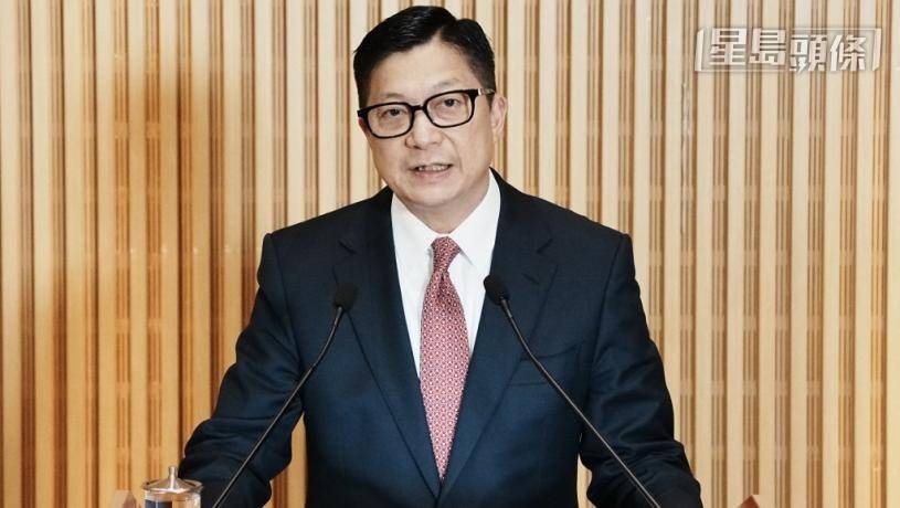 被問到宏福苑失竊情況，鄧炳強透露截至昨晚接獲80宗報案。