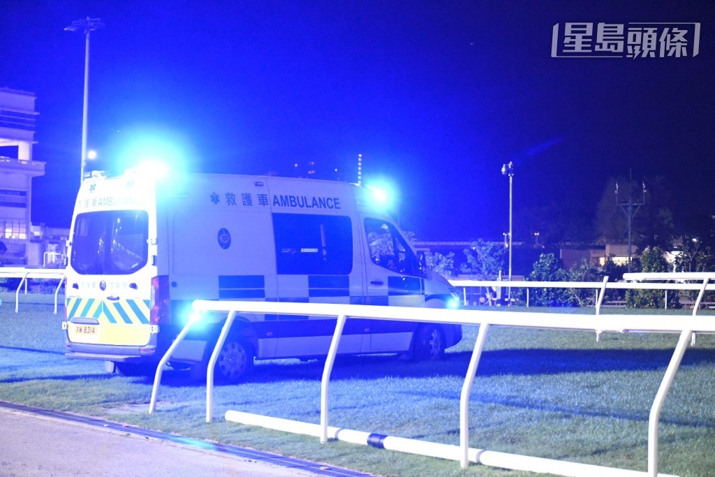 騎馬人因而受傷，即時送往醫院接受治理。