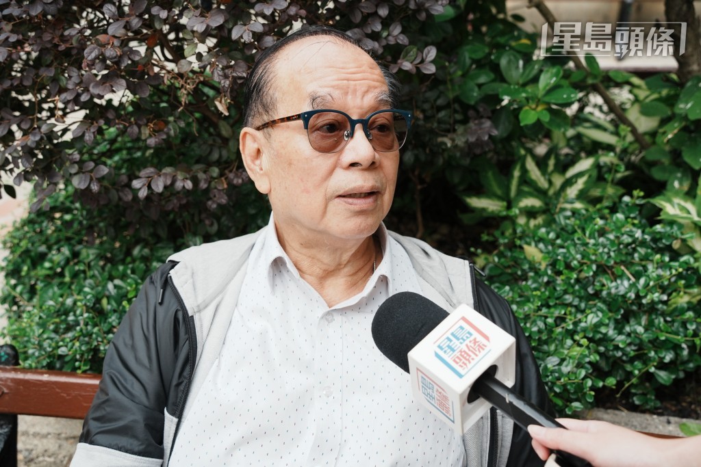 陳先生則指，兩個單位共分攤25萬元進行維修工程，很擔心發生火警。