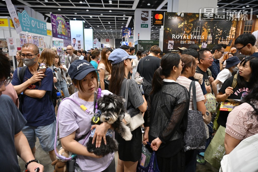 「優質寵物用品展2026」第二日場內人頭湧湧。 「優質寵物用品展2026」第二日場內人頭湧湧。