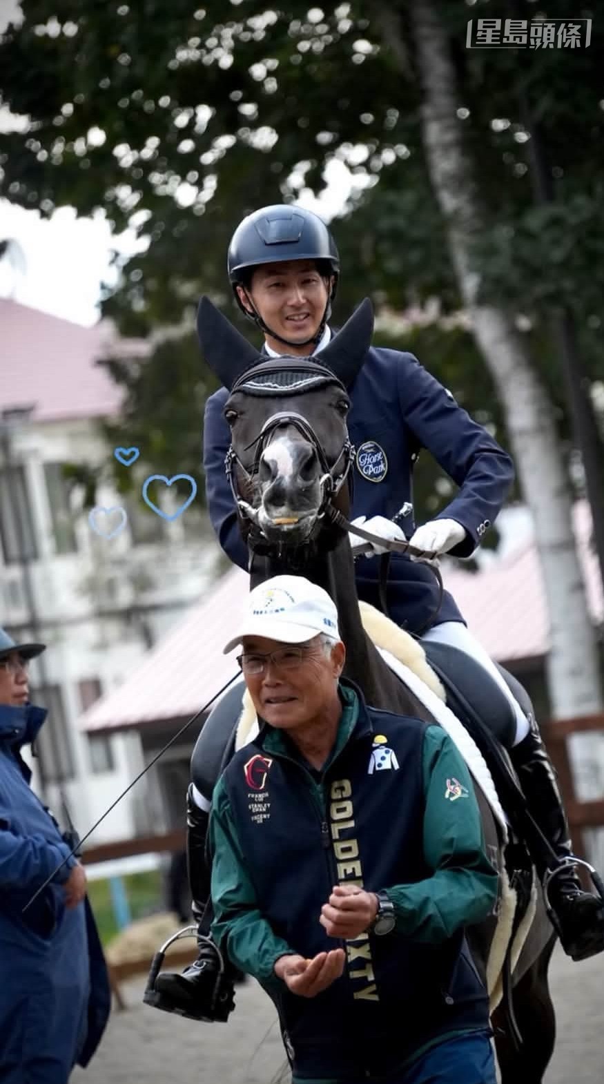 三屆香港馬王「金鎗六十」目前在日本北海道享受退休生活,牧場安排馬兒參加退役馬馬術比賽,舒展筋骨,保持一定運動量,馬兒也樂在其中,享受過程。相片來源:馬主陳家樑提供 三屆香港馬王「金鎗六十」目前在日本北海道享受退休生活,牧場安排馬兒參加退役馬馬術比賽,舒展筋骨,保持一定運動量,馬兒也樂在其中,享受過程。相片來源:馬主陳家樑提供