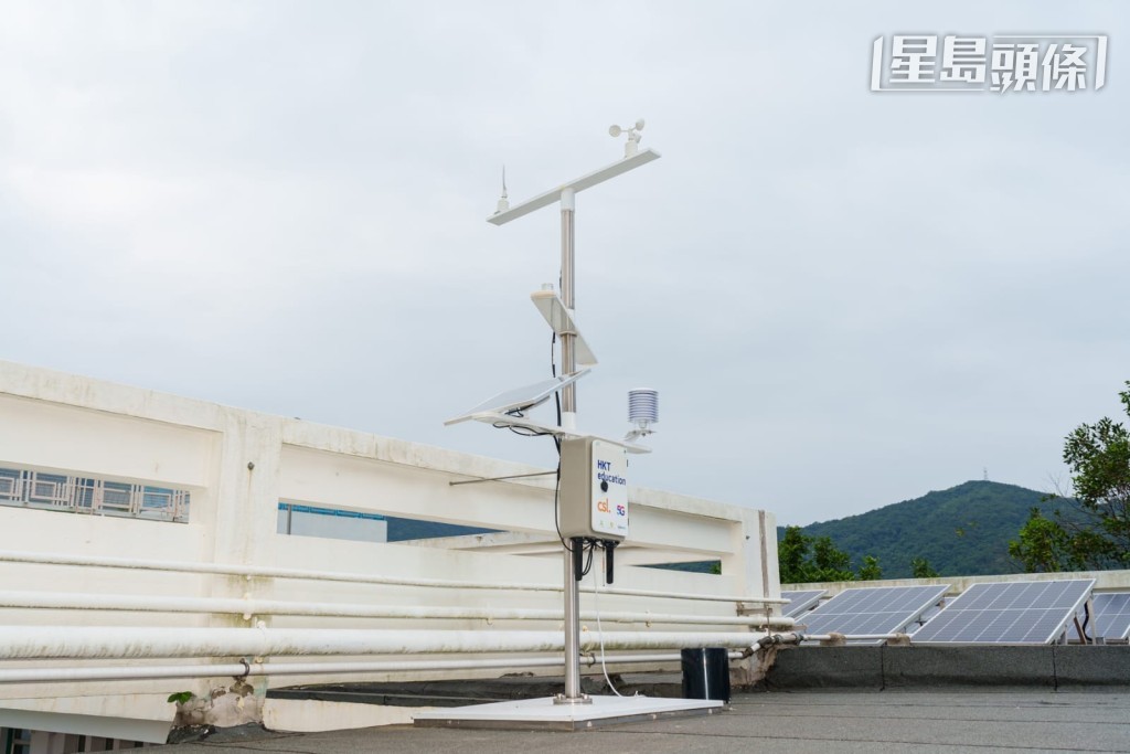 5G天气仪由7个天气传感器组成,然后将收集的数据传上云端,每2秒更新一次,比一般要10分钟更新快速多倍。 5G天气仪由7个天气传感器组成,然后将收集的数据传上云端,每2秒更新一次,比一般要10分钟更新快速多倍。